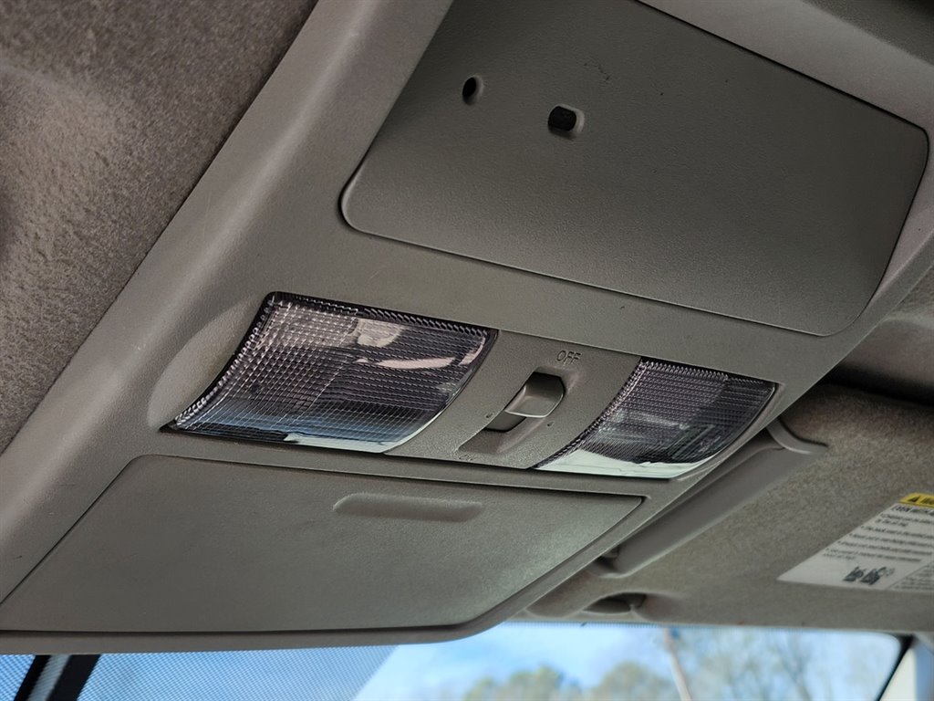 2011 Nissan Frontier S photo