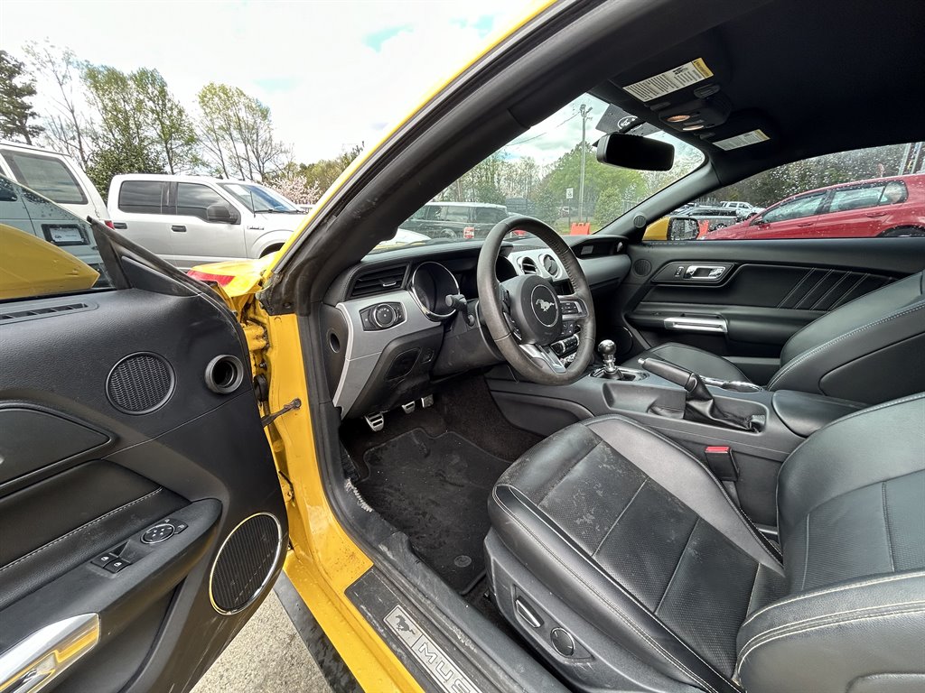 2015 Ford Mustang GT photo
