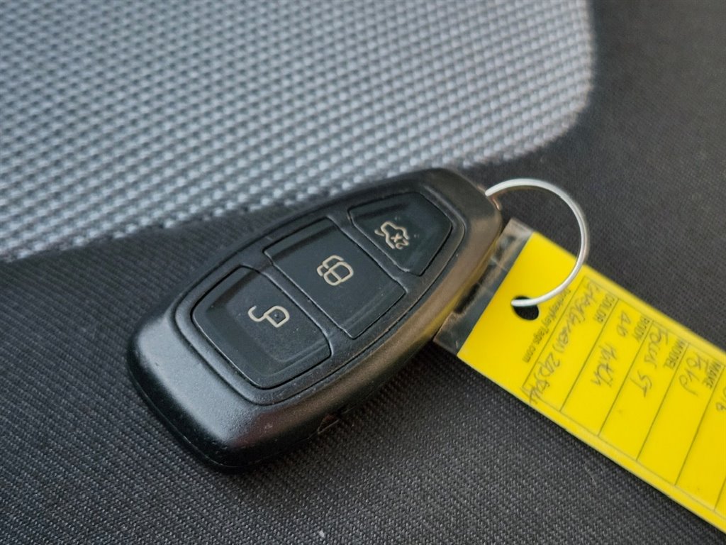2016 Ford Focus ST photo