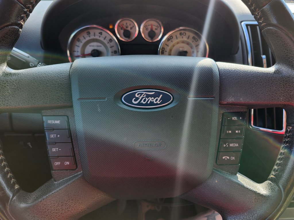 2010 Ford Edge SEL photo