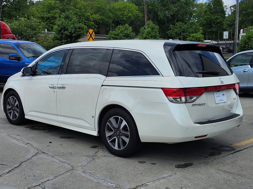 2014 Honda Odyssey Touring photo