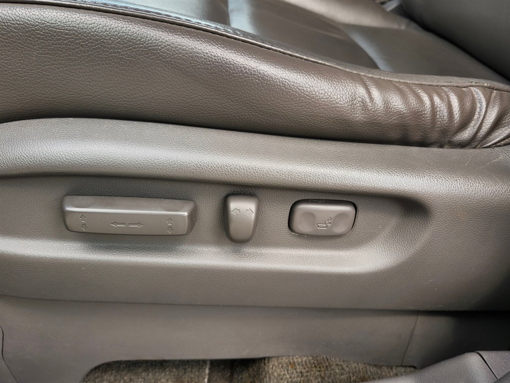 2014 Honda Odyssey Touring photo