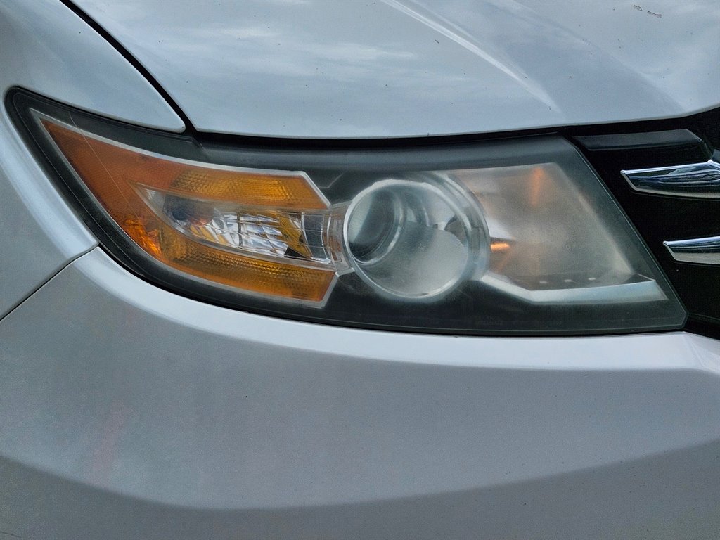 2014 Honda Odyssey Touring photo