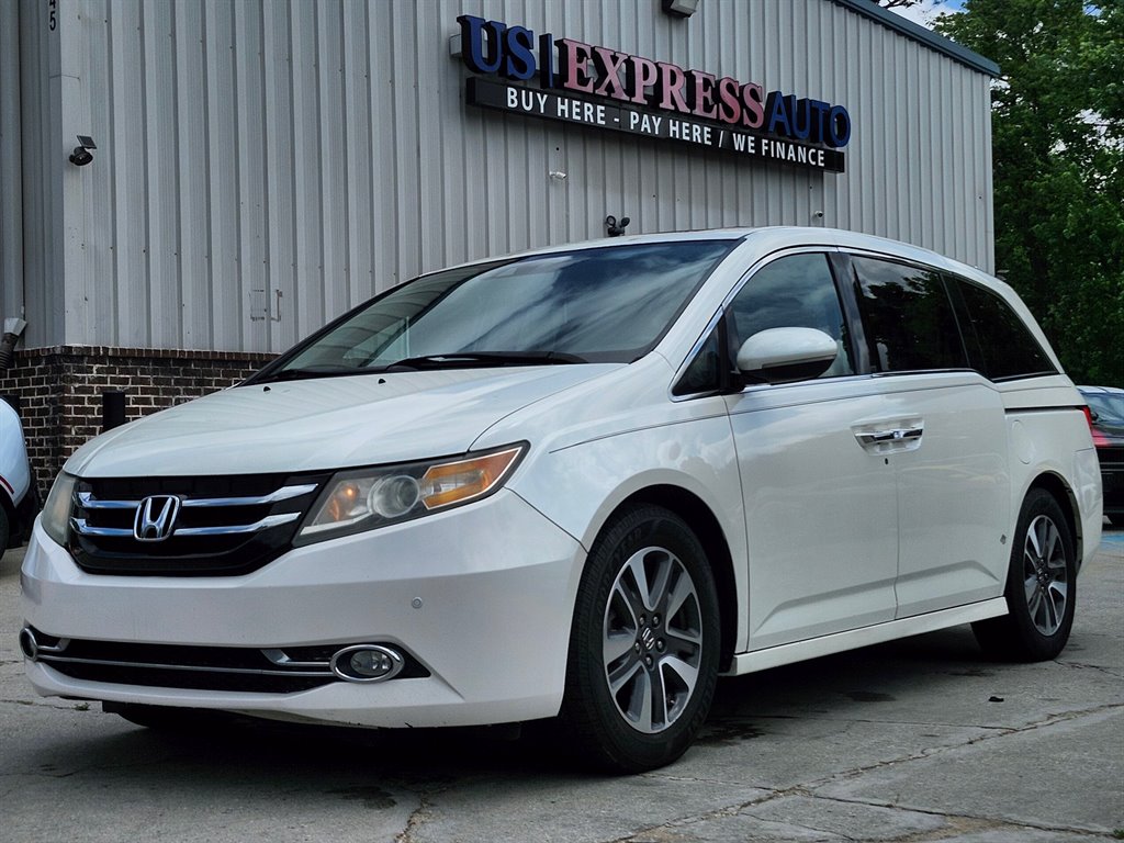 2014 Honda Odyssey Touring photo