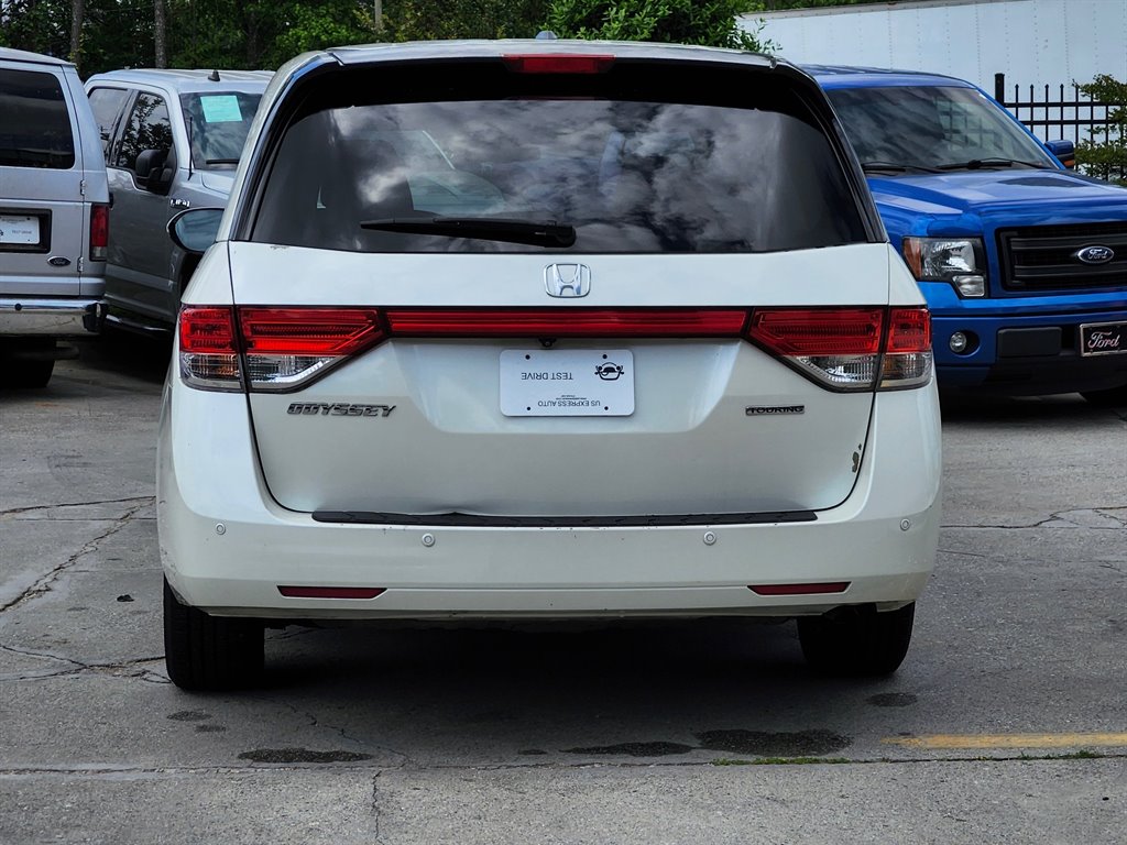 2014 Honda Odyssey Touring photo