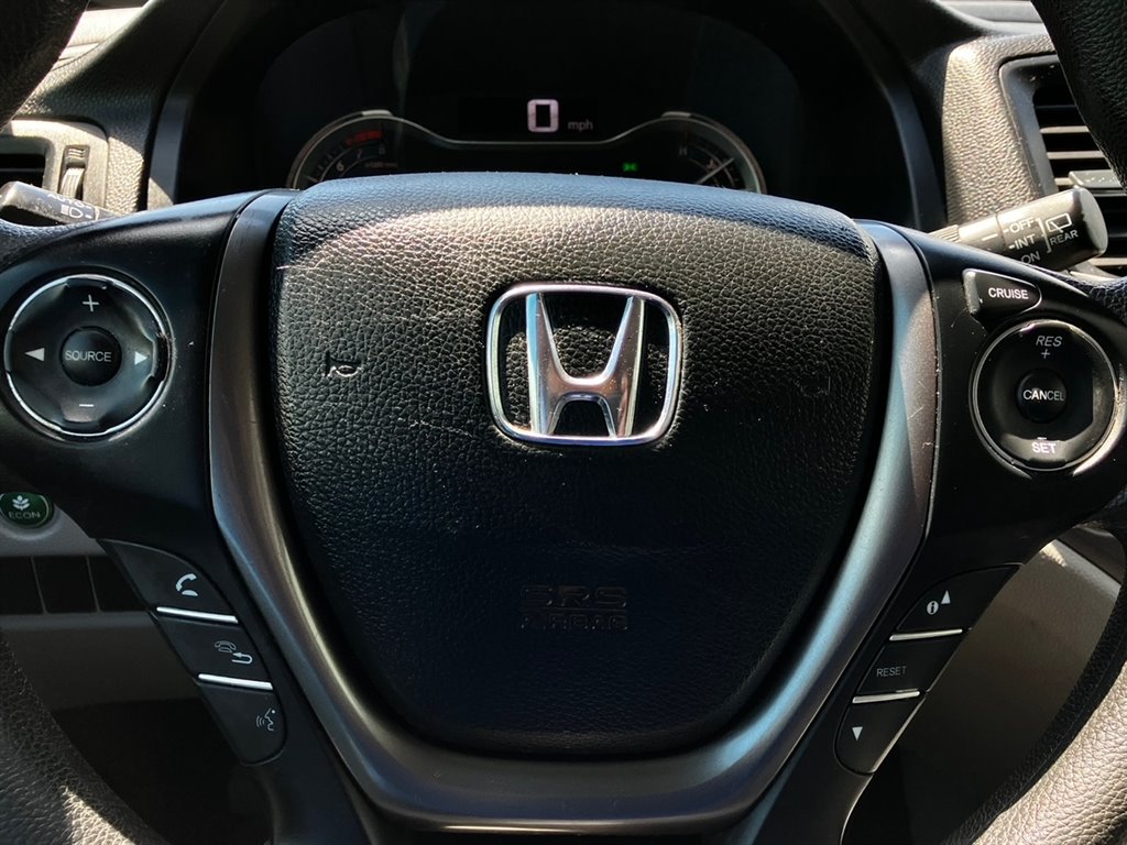 2017 Honda Pilot LX photo