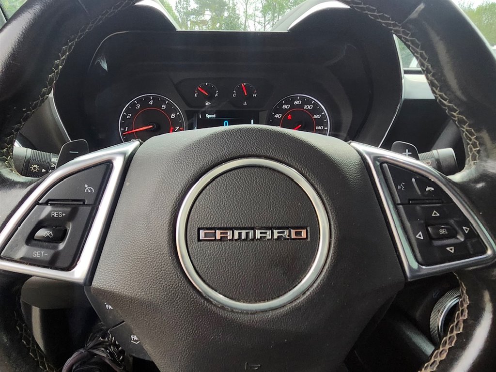 2018 Chevrolet Camaro 1LT photo
