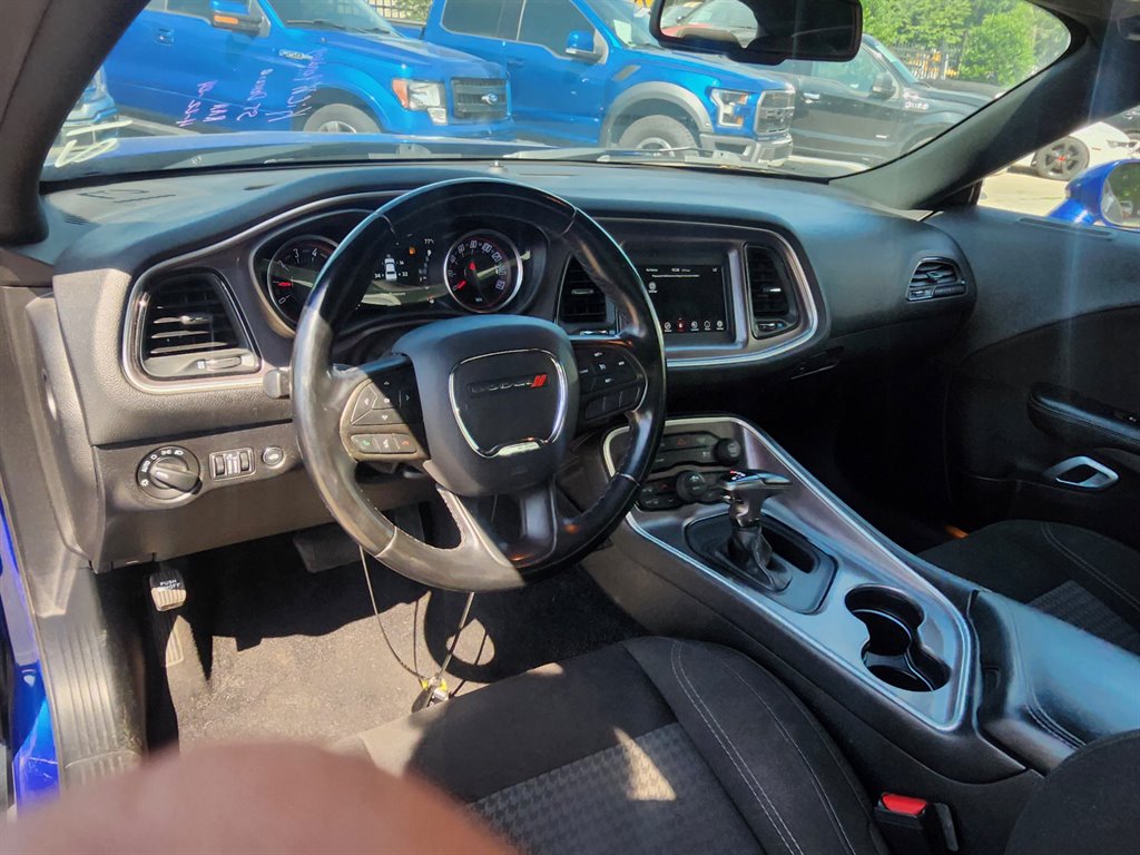 2021 Dodge Challenger SXT photo