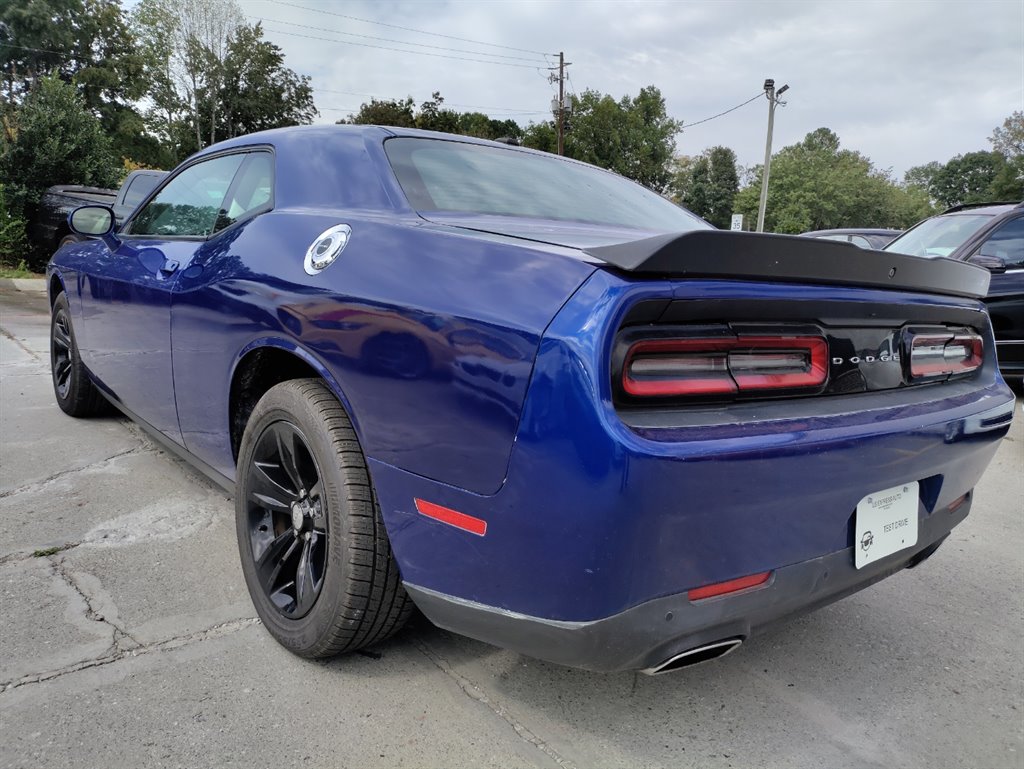 2021 Dodge Challenger SXT photo