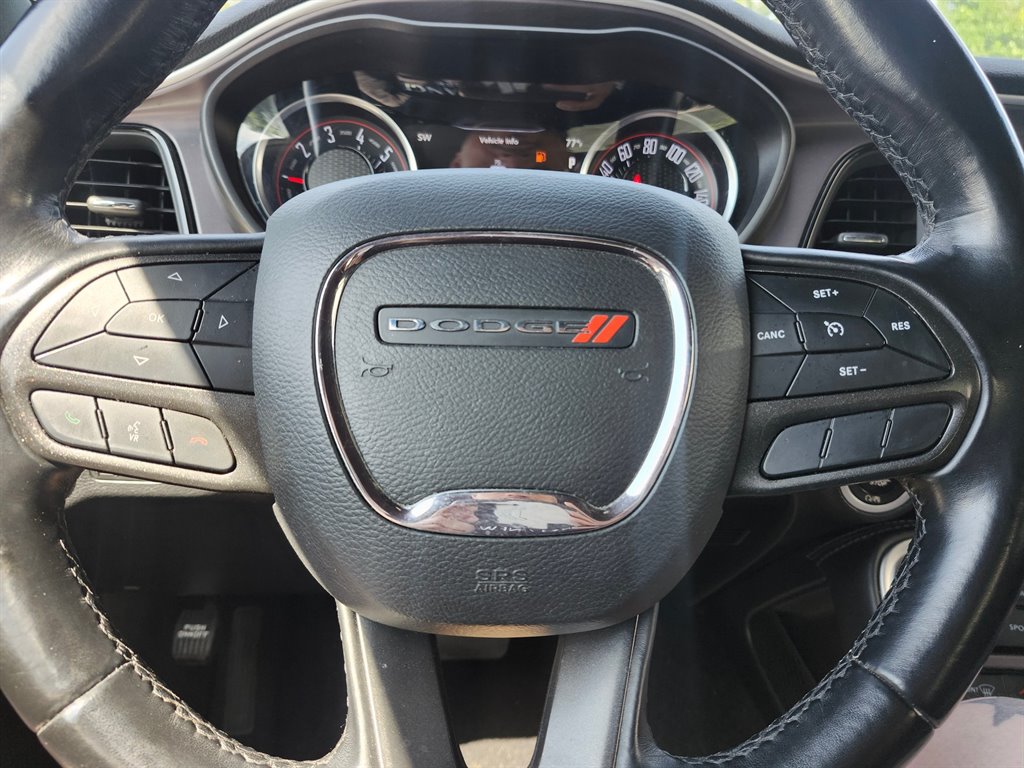 2021 Dodge Challenger SXT photo
