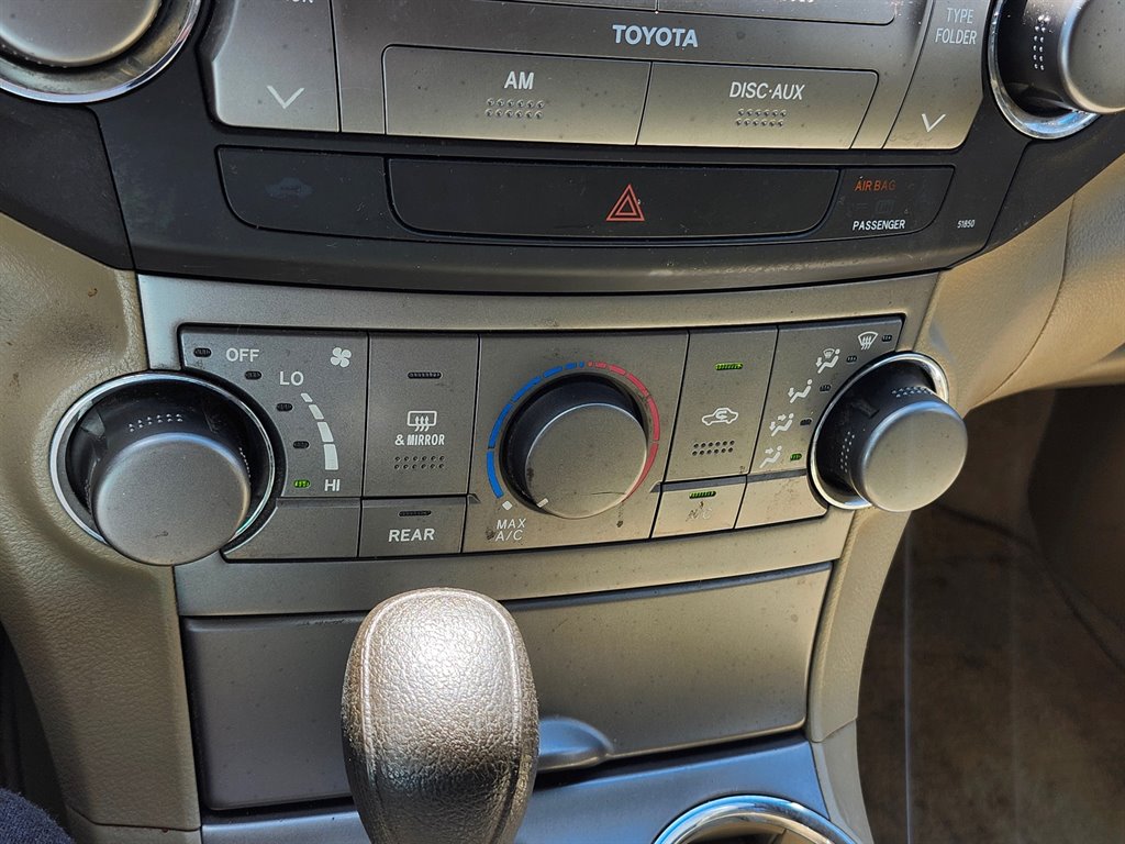 2010 Toyota Highlander - $7,995
