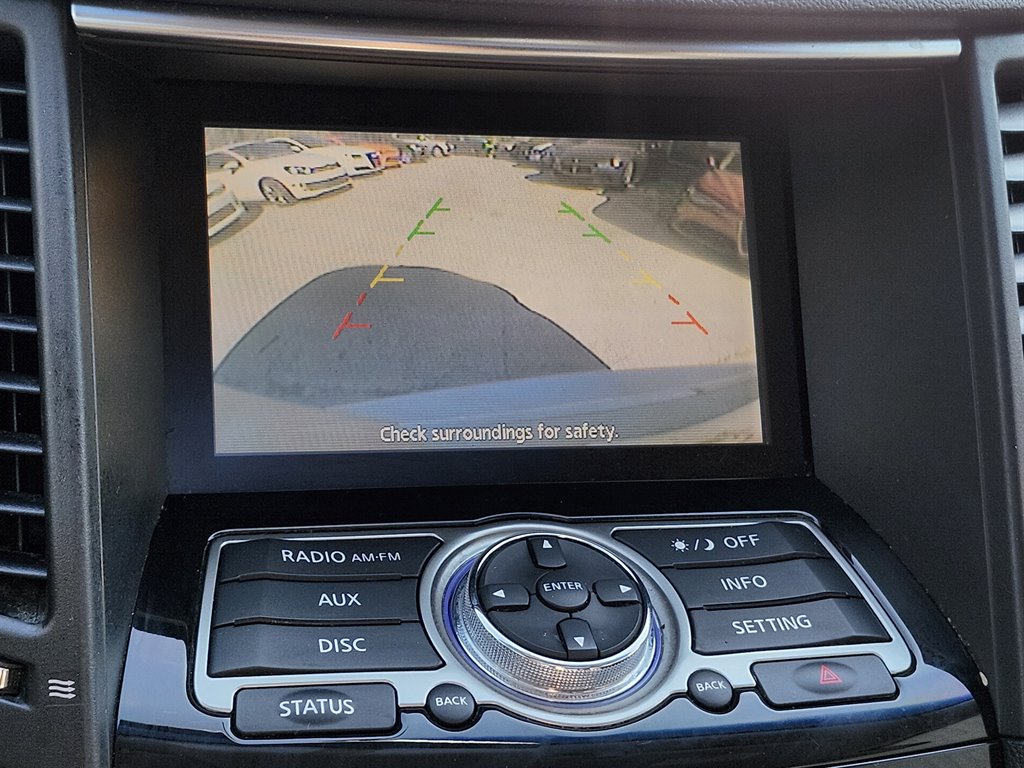 2017 Infiniti QX70  photo