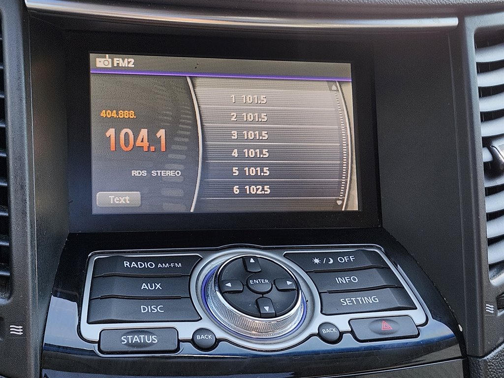 2017 Infiniti QX70  photo