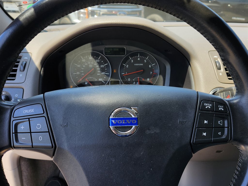 2011 Volvo S40 - $5,995