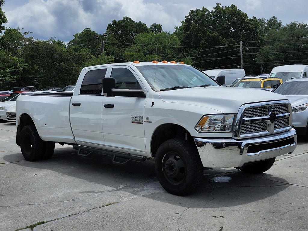 2018 RAM 3500 Tradesman photo