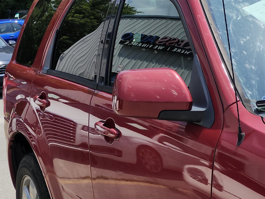 2010 Ford Escape Limited photo