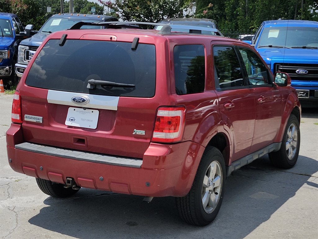 2010 Ford Escape Limited photo