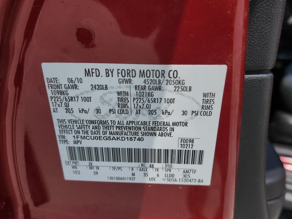 2010 Ford Escape Limited photo