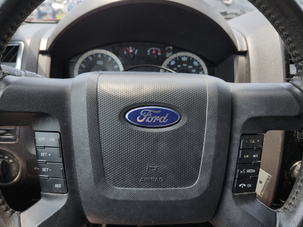 2010 Ford Escape Limited photo