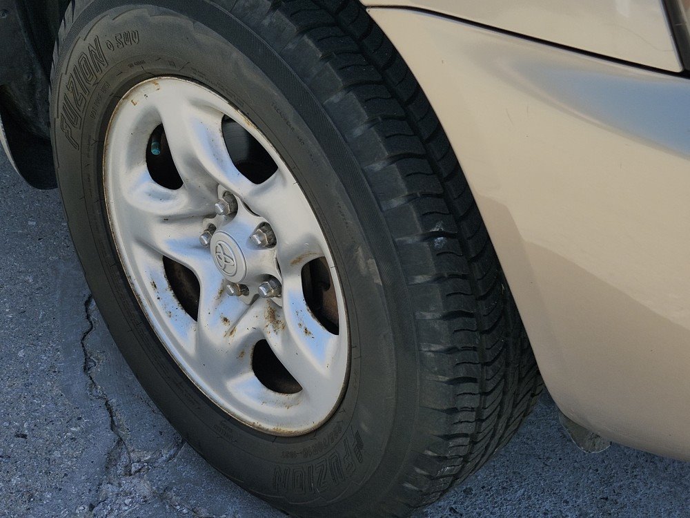 2004 Toyota Highlander photo