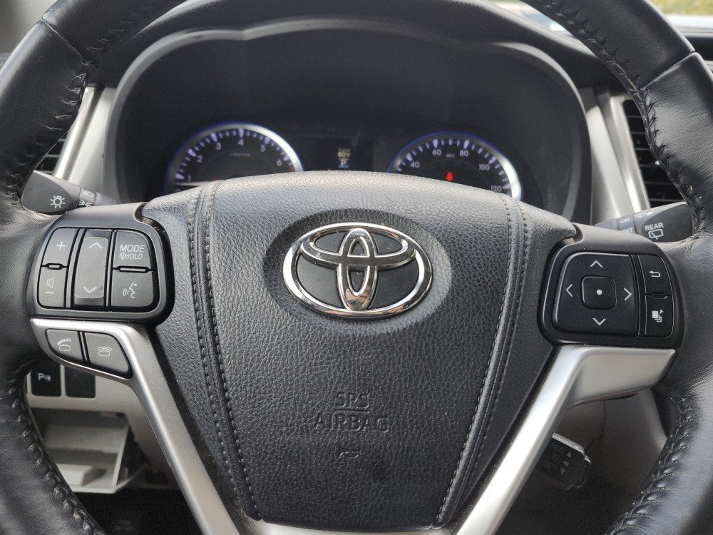 2014 Toyota Highlander Limited photo