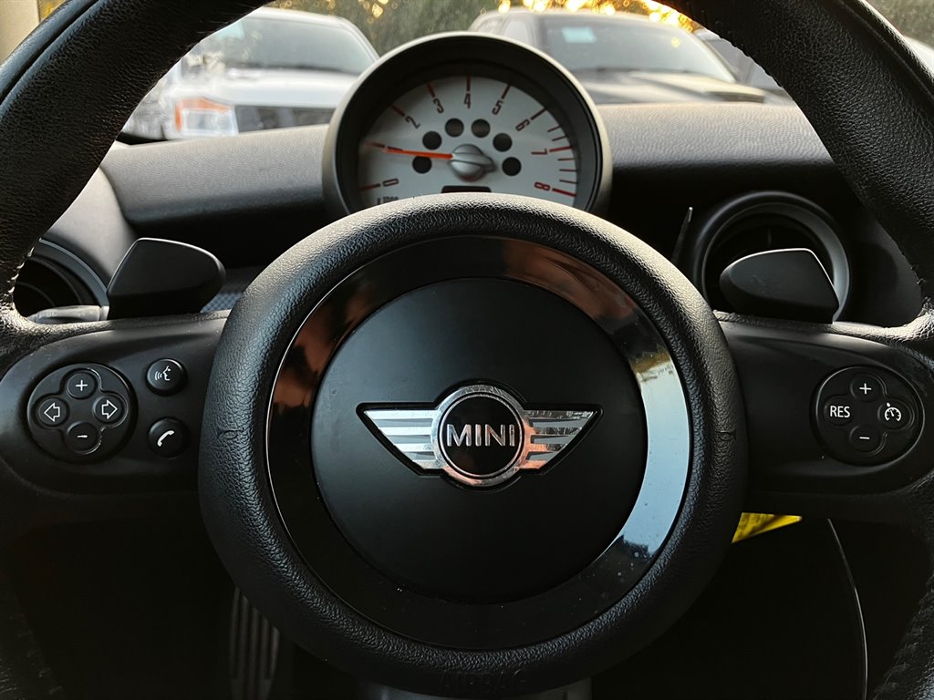 2013 MINI Cooper S photo