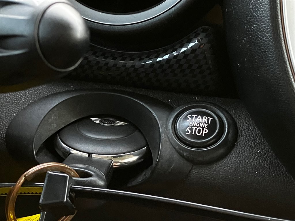 2013 MINI Cooper S photo