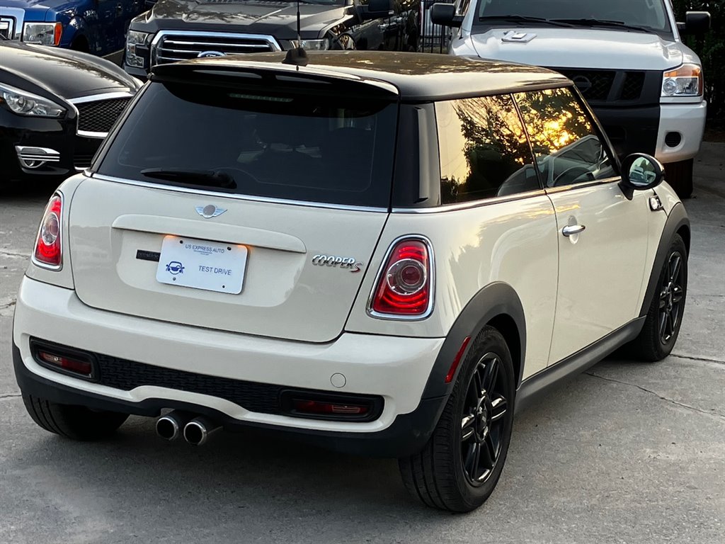 2013 MINI Cooper S photo