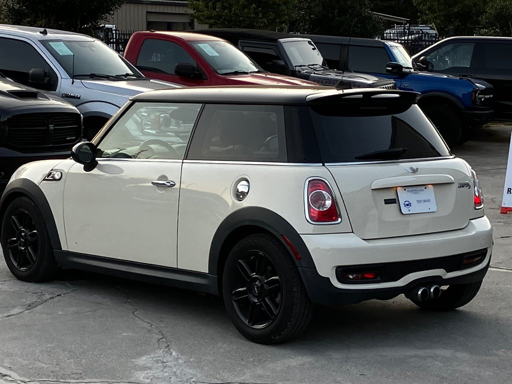 2013 MINI Cooper S photo