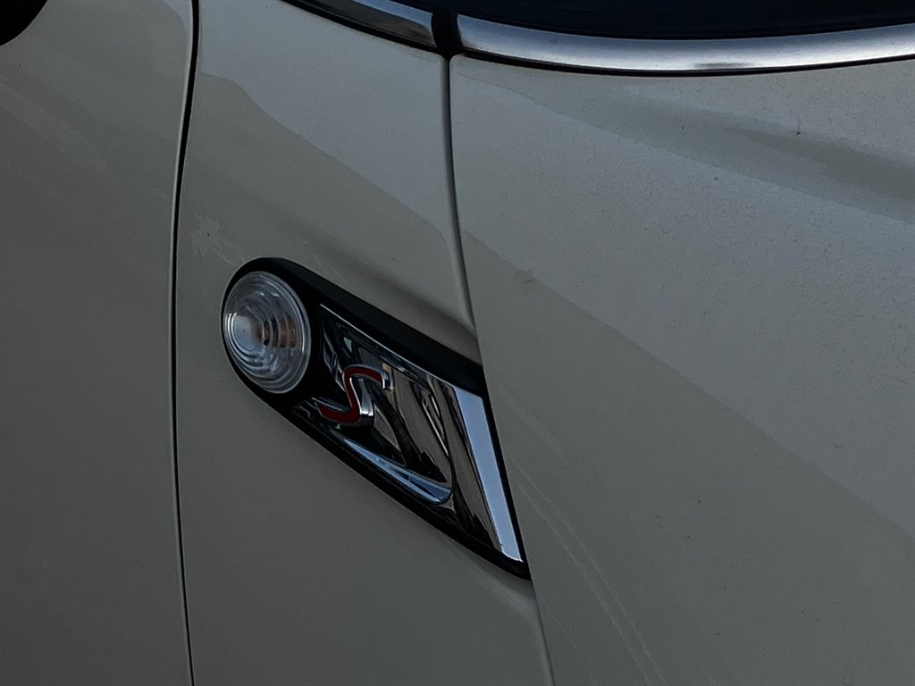 2013 MINI Cooper S photo