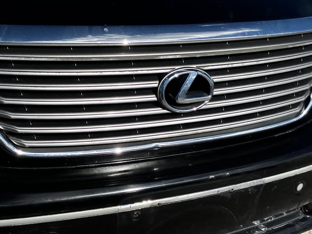 2004 Lexus LS - $8,995