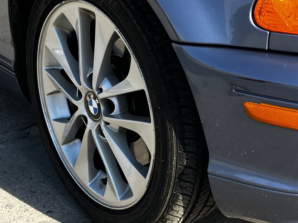 2003 BMW 3-Series 330Ci photo