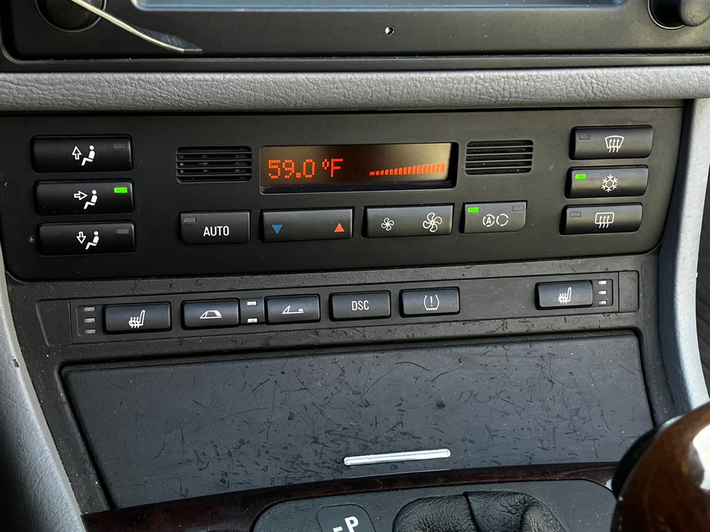 2003 BMW 3-Series 330Ci photo