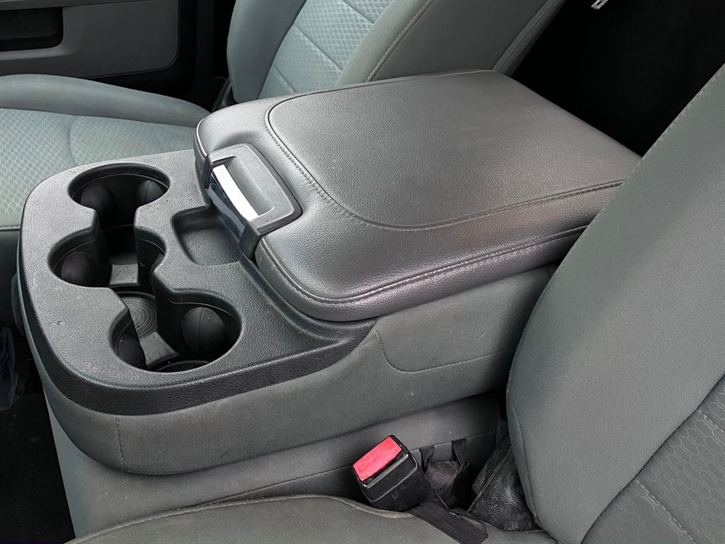 2015 RAM 1500 Tradesman photo