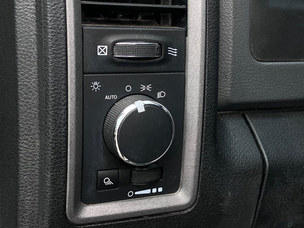 2015 RAM 1500 Tradesman photo