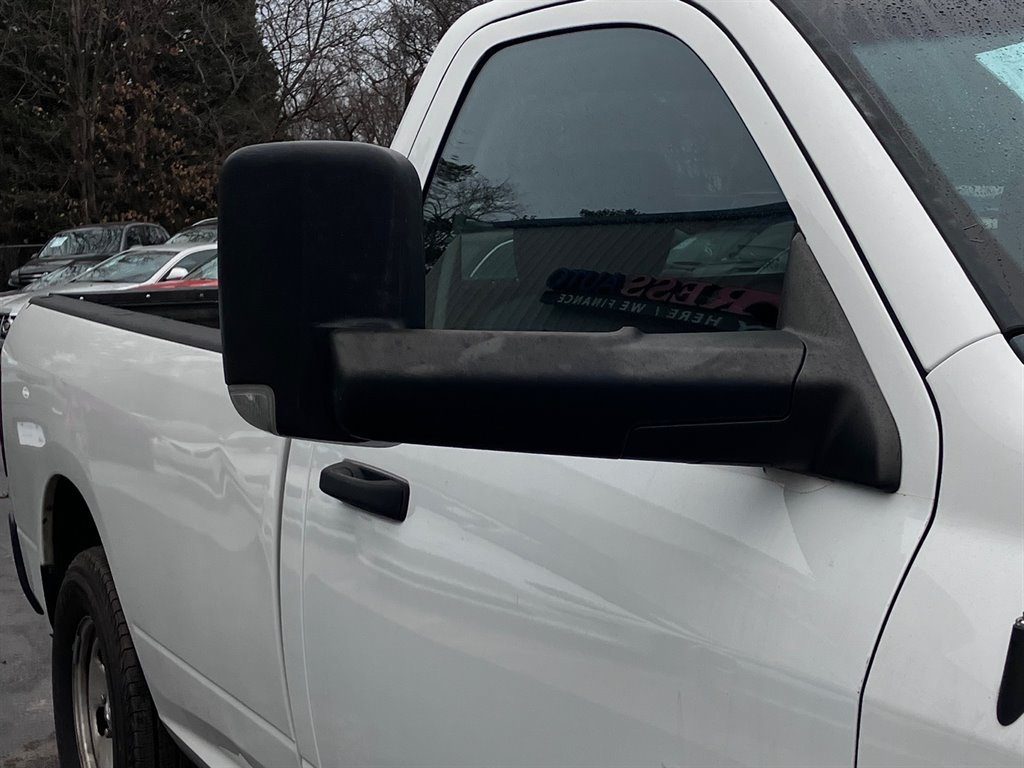 2015 RAM 1500 Tradesman photo