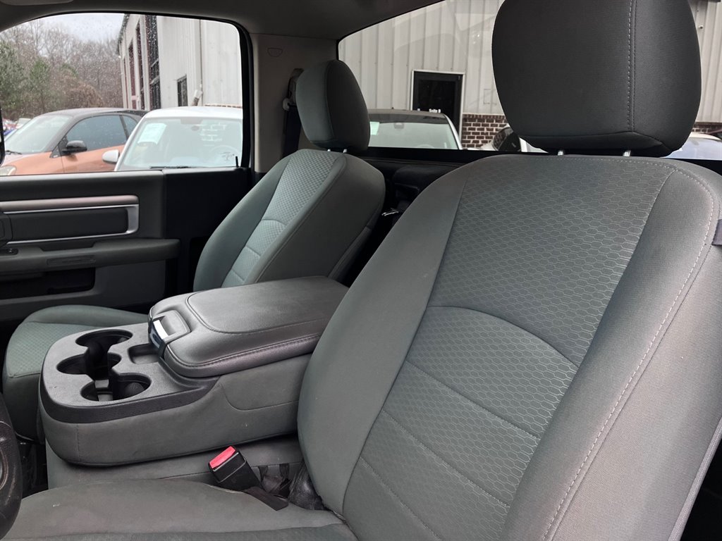 2015 RAM 1500 Tradesman photo
