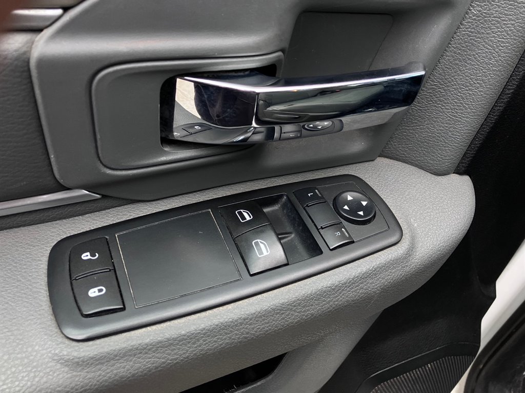 2015 RAM 1500 Tradesman photo