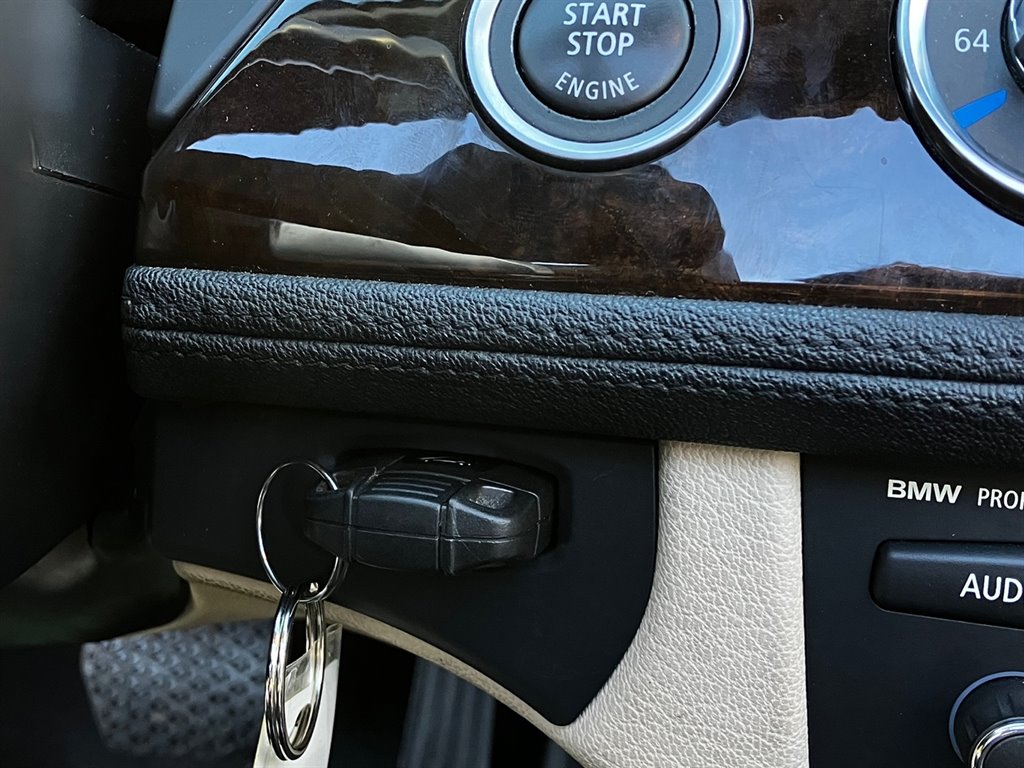 2009 BMW Z4 - $13,995