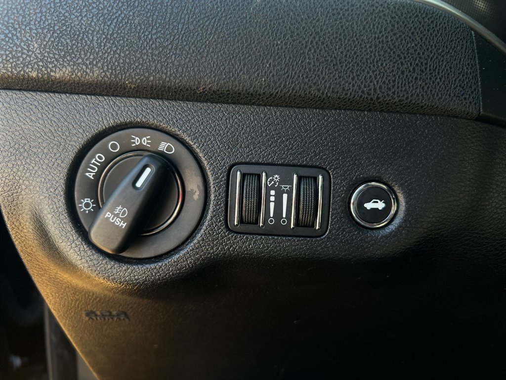 2015 Dodge Charger SXT photo