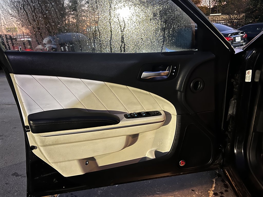 2015 Dodge Charger - $11,995