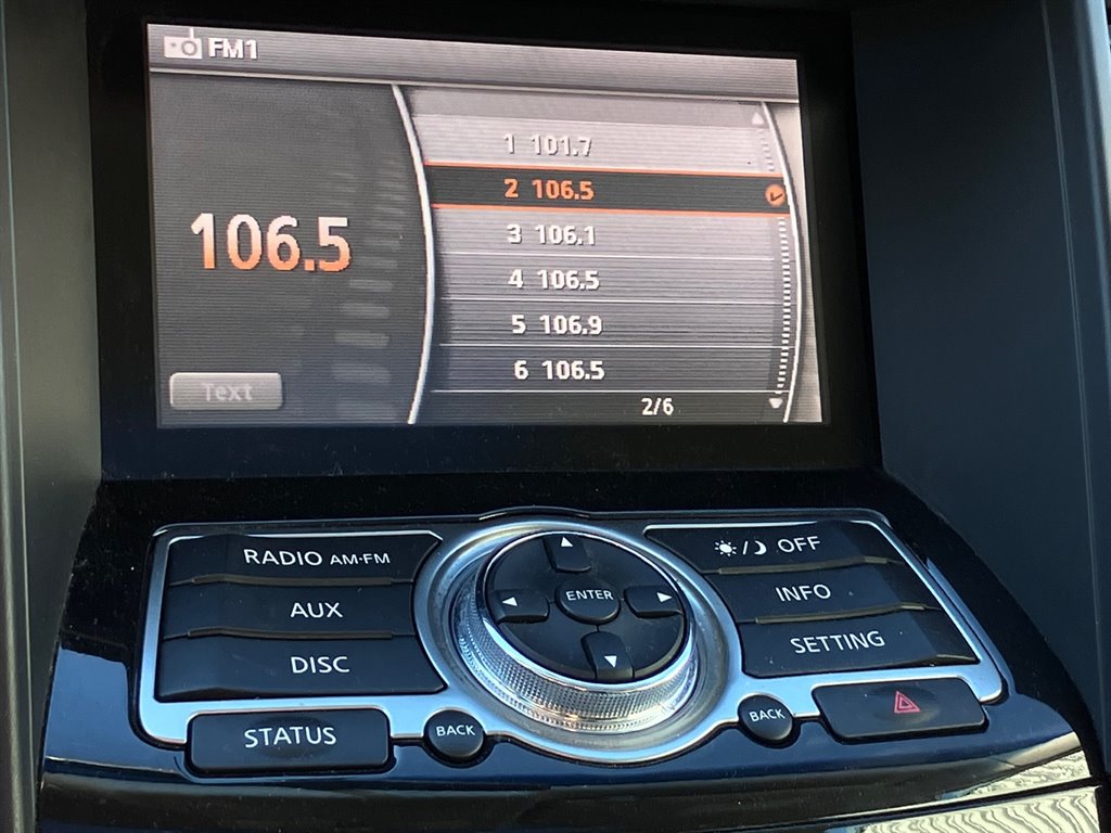 2017 Infiniti QX70  photo