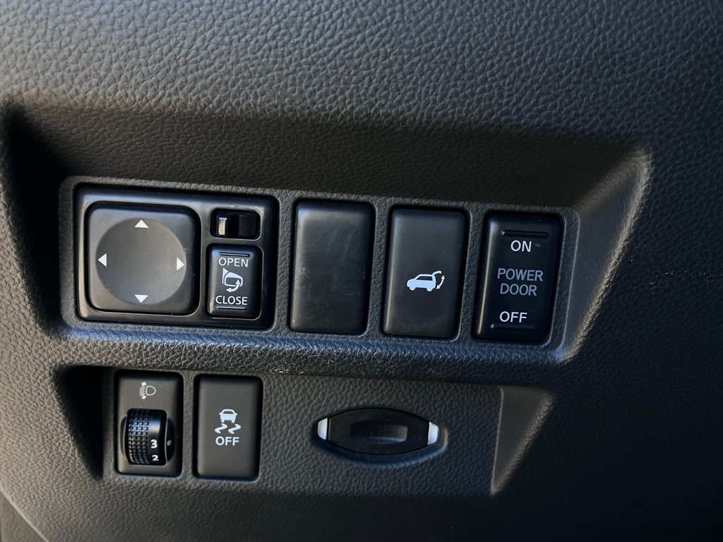 2017 Infiniti QX70  photo