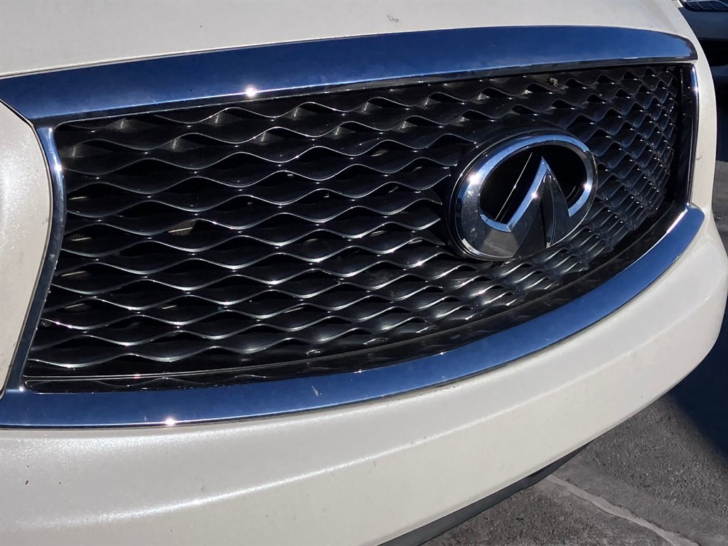 2017 Infiniti QX70  photo