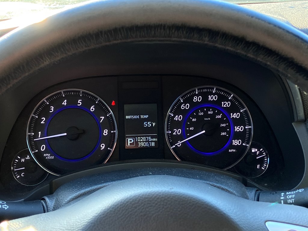 2017 Infiniti QX70  photo