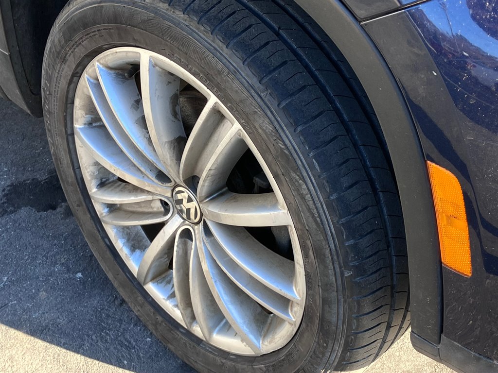 2016 Volkswagen Tiguan SE photo