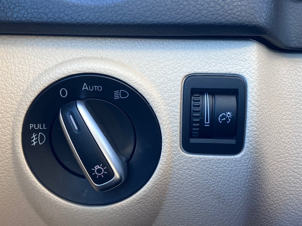 2016 Volkswagen Tiguan SE photo
