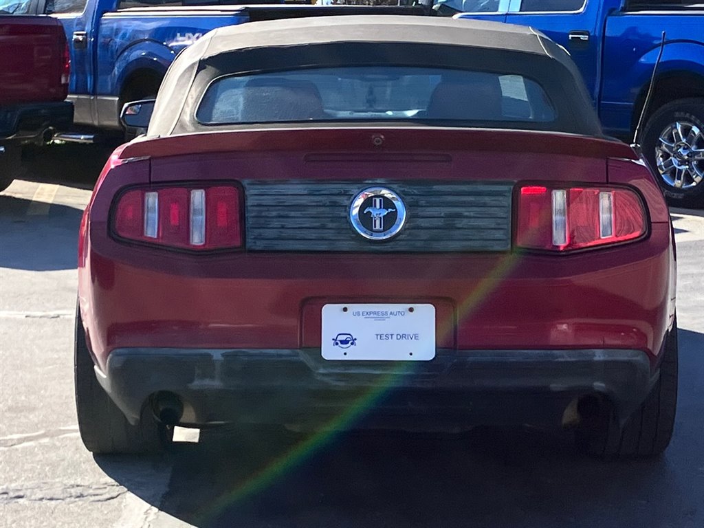 2011 Ford Mustang V6 photo