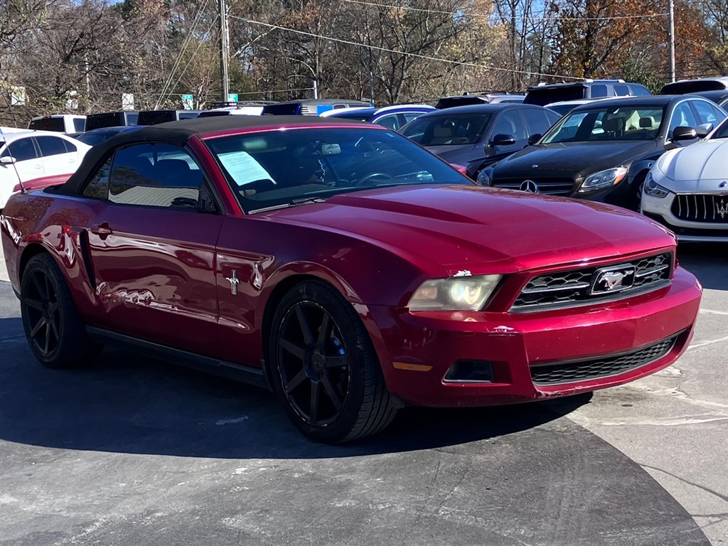 2011 Ford Mustang V6 photo