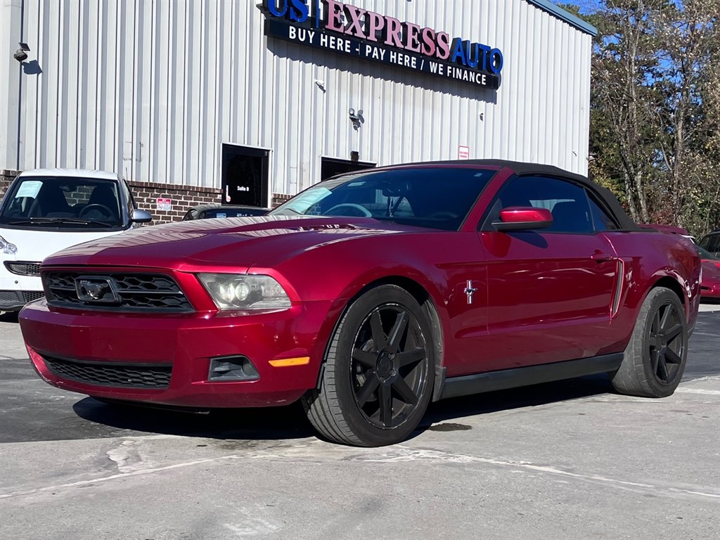 2011 Ford Mustang V6 photo